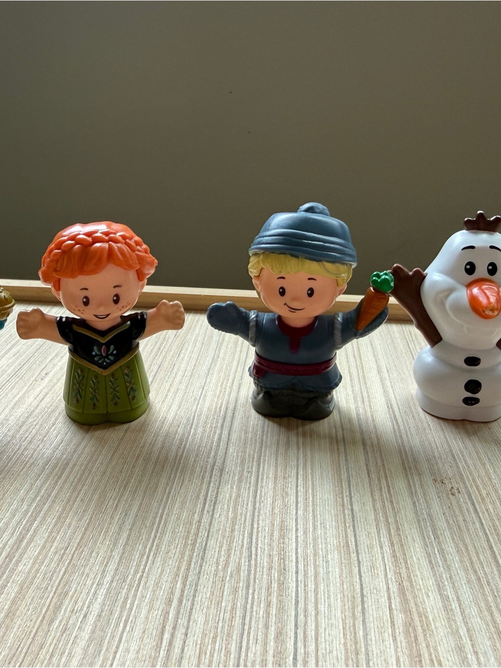 Fisher-Price Little People Frozen Characters (4 characters)